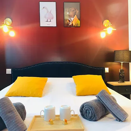 Appart'Hotel La Parisienne Montreuil  Exterior photo